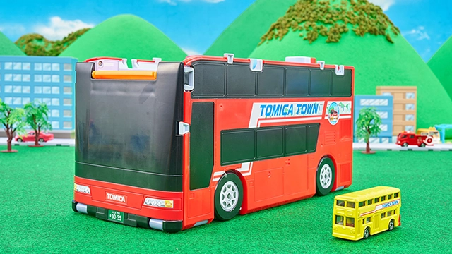 トミカビークルタウン ビッグに変形 ２階だてバスロータリー（トミカ付き）