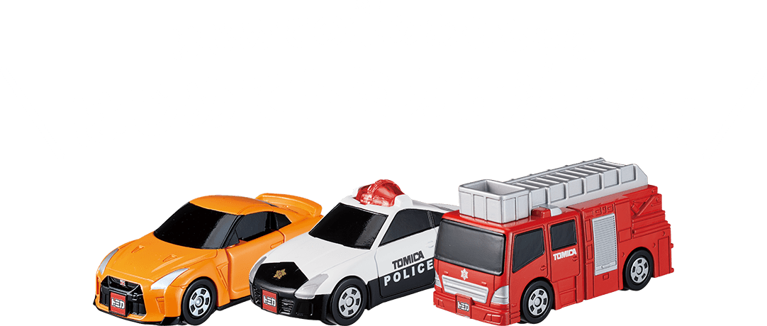 はじめての車のおもちゃは はじめてトミカに決まり！