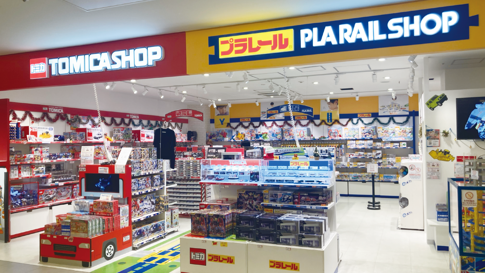 トミカショップ・プラレールショップ ソラマチ店の店頭写真